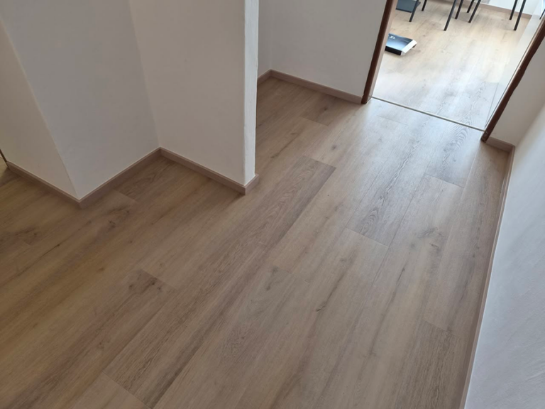 Pokládky vinylu 9953 Dub Evropský v rodinném domě
